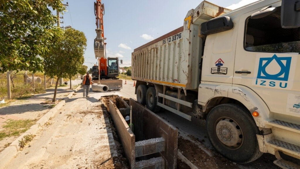 İzmir Büyükşehir'de 250 İşçi İşten Çıkarıldı