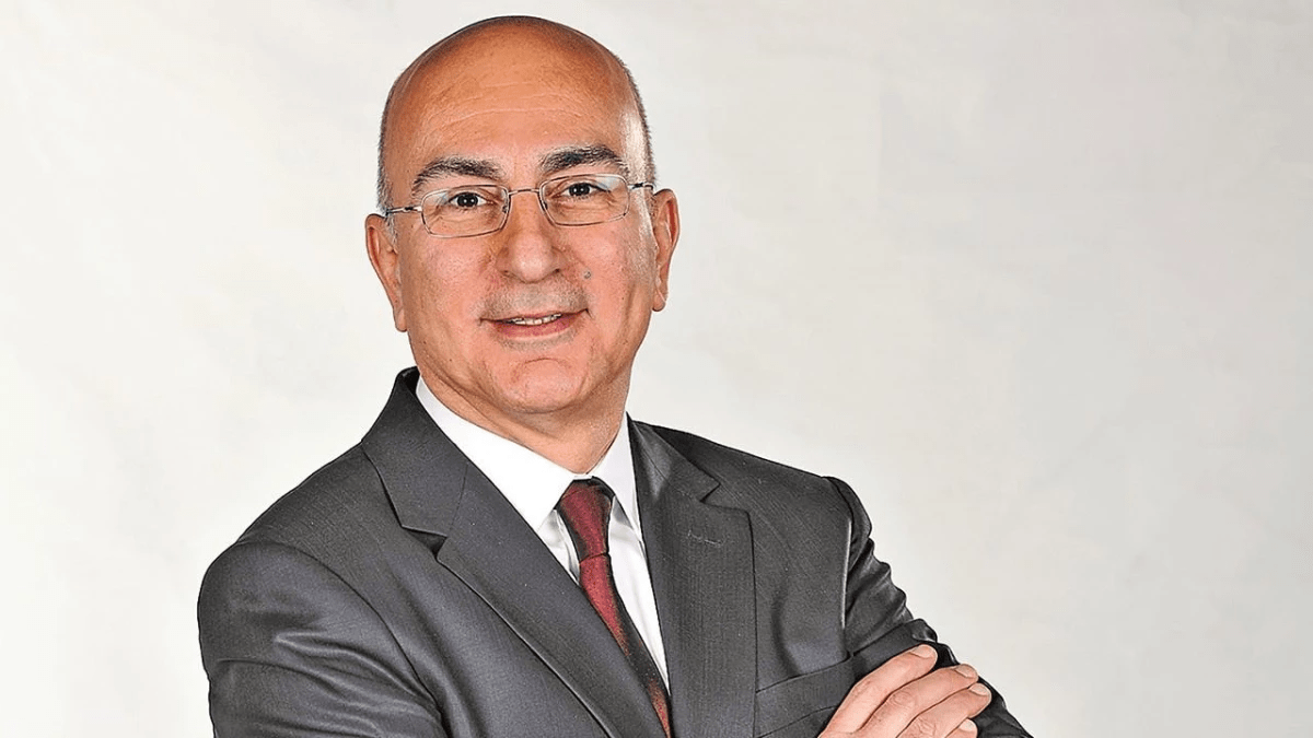 Mahfi Eğilmez 